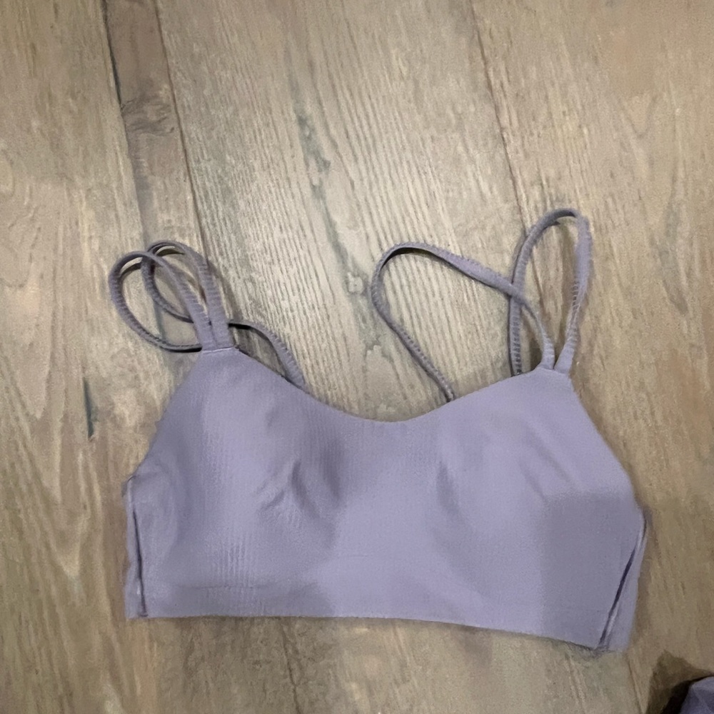 Lululemon like a cloud ribbed bra size 6